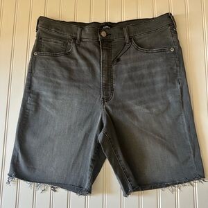 EXPRESS Dark Gray Bermuda Denim Jean Shorts NWOT Size 14